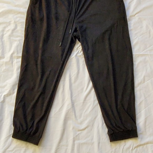 One By Chapter One Women's Black Suede Jogger Capris Pants Plus Size 1X - Picture 5 of 8
